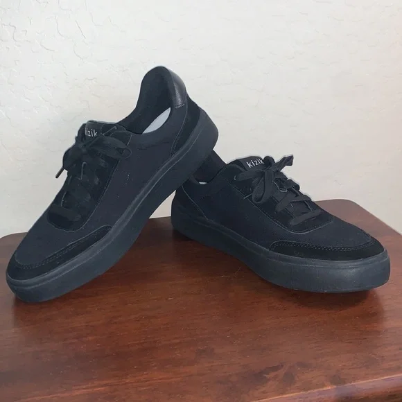 KIZIK PRAGUE SIZE 10 HANDS FREE ALL BLACK ATHLETIC SHOES - Picture 7 of 12